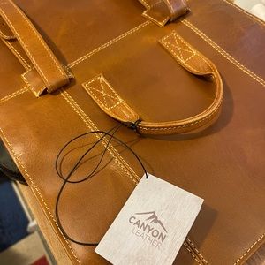 Leather hanging toiletry kit